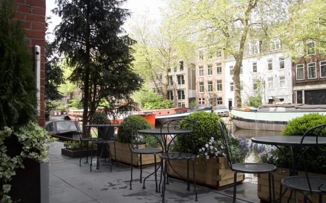 The Amsterdam Canal Hotel