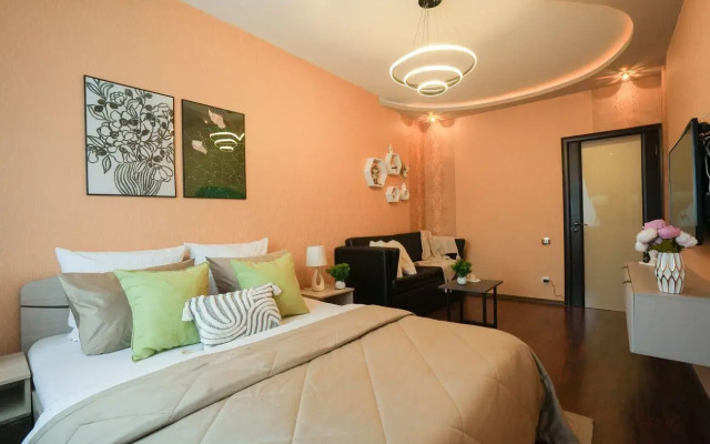 Пять звезд на Дружбы Народов 9