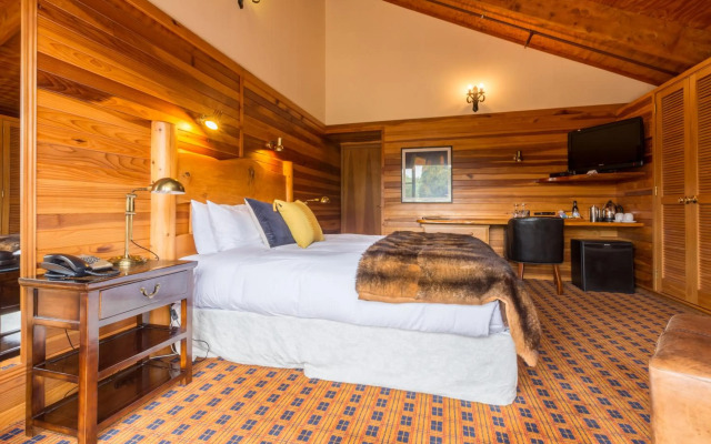 Powderhorn Chateau