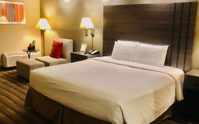 GreenTree Inn & Suites Alhambra