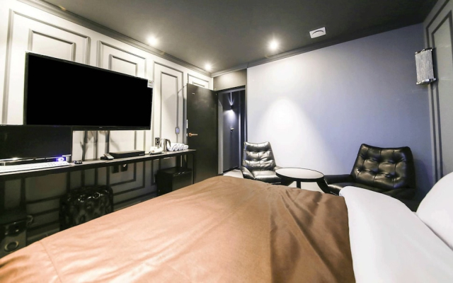 A-Vant Hotel