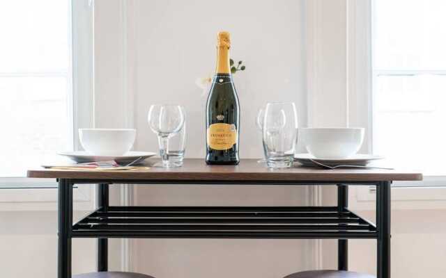 Livestay - Hidden Covent Garden Gem