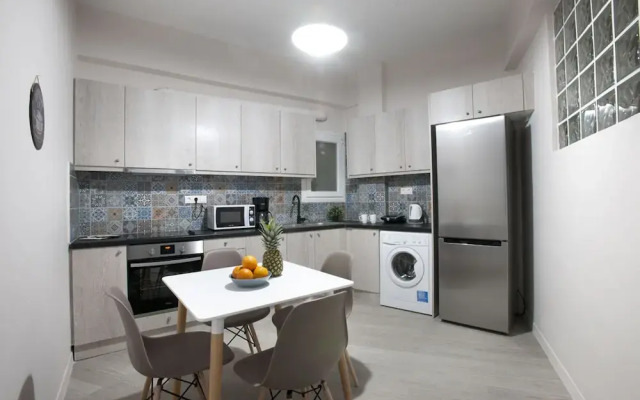 Pop art apartment at Koukaki