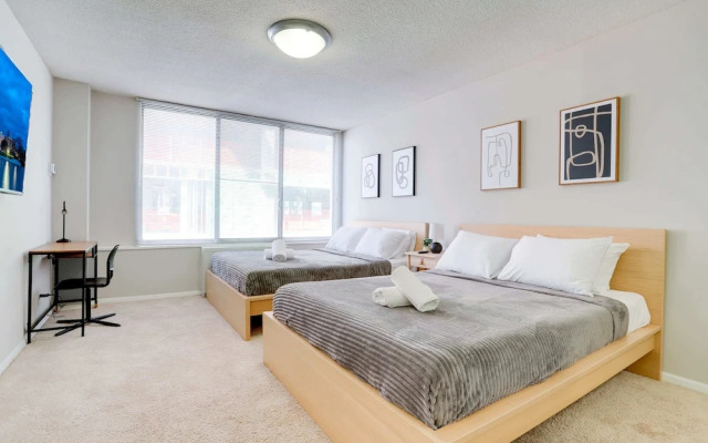 Exclusive Condo with Gym in Crystal City