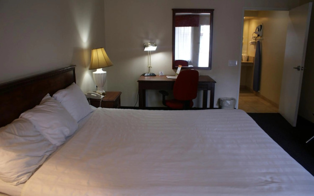 Queens Inn Anaheim