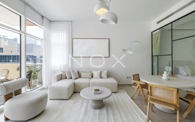 1Br Study 706 Bay Square B7