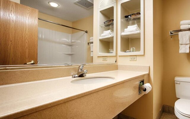 Holiday Inn Express Toledo West - Napoleon by IHG