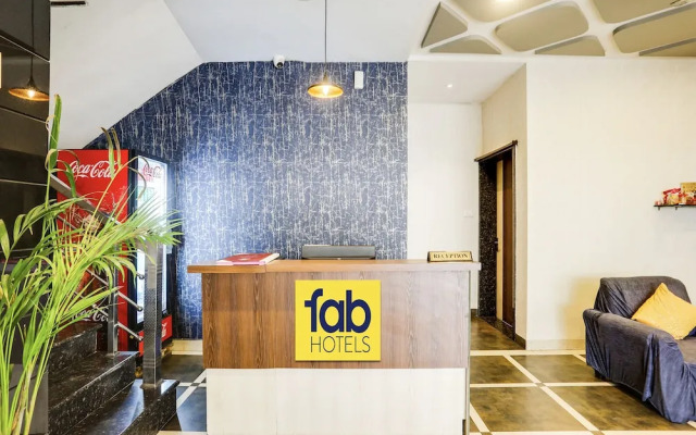 FabHotel Johar Inn