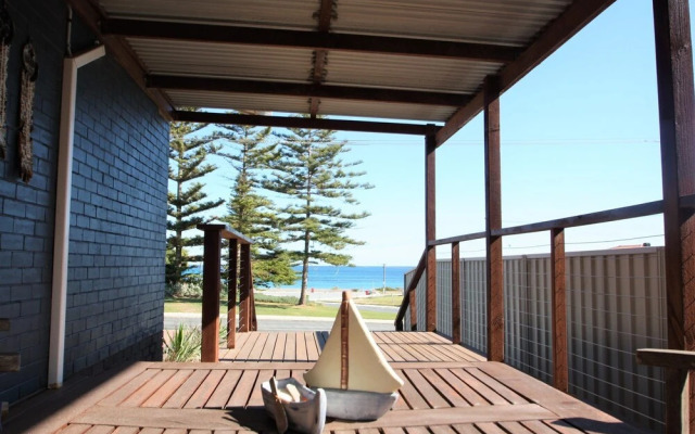 Pine Villas - Walk To Beach Ocean Views