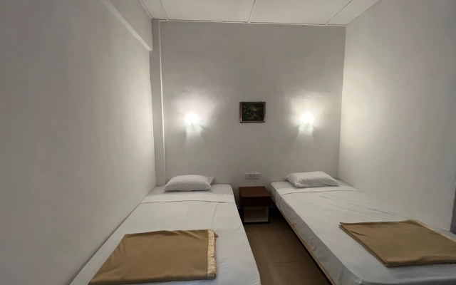 Collection O Analisa Beach Resort – Guest Rooms – Pangkor Laut