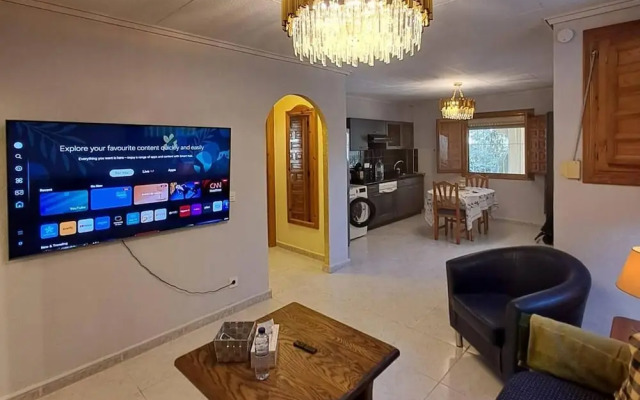 La Marina Oasis, 2-beds, Sleeps 4, 10 min to Beach