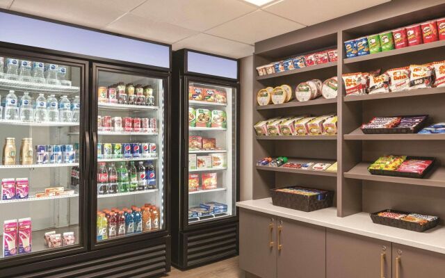 Park Inn by Radisson, Calgary Airport North, AB