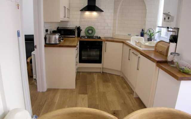 Clareston Road 8
