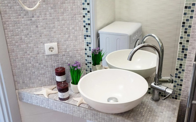 Chornovola Avenue Apartment