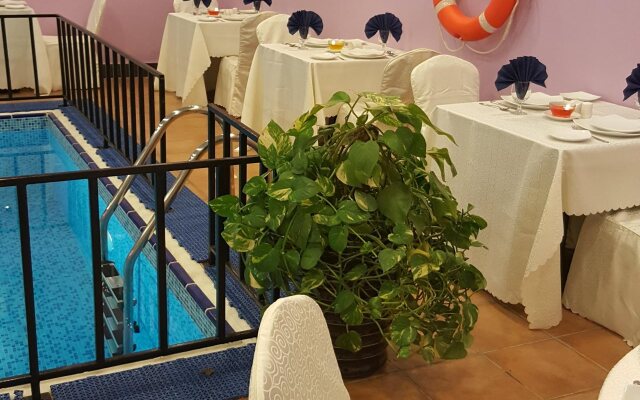 Reem Hotel Apartments