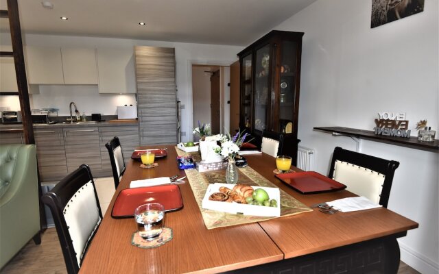 Hughenden Garden Luxury Apartment