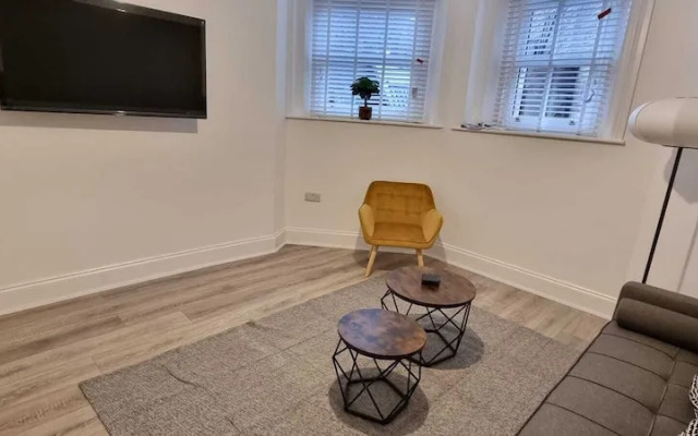 Stylish 1-Bed Apart Wakefield
