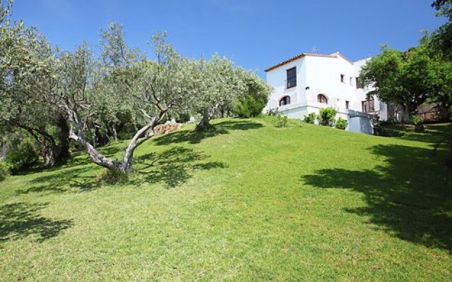 Holiday Home Illa Blanca