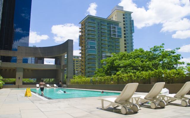 Stylish Apartment at BGC