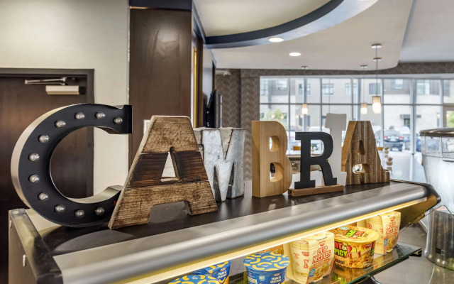 Cambria Hotel Minneapolis Maple Grove