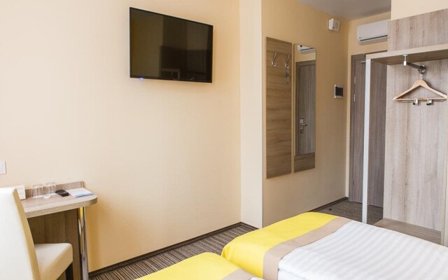 Raziotel Yamska Kyiv