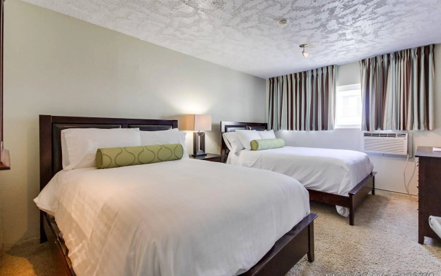 Surfer Beach Hotel