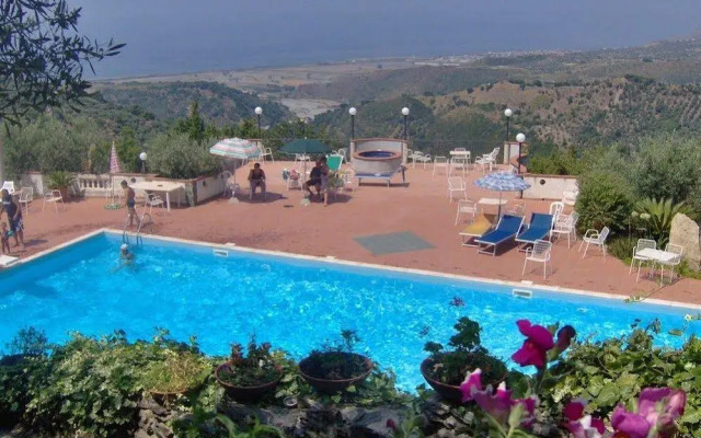 Tenuta Mauri - Agriturismo Vota