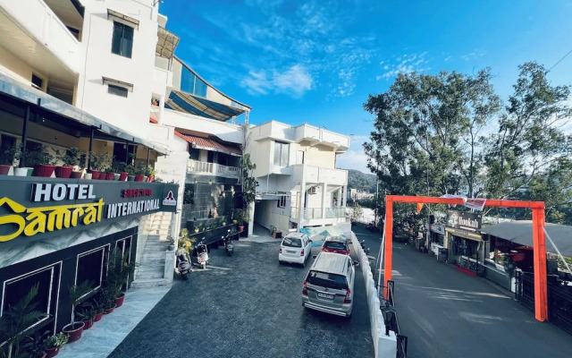 Hotel Samrat International