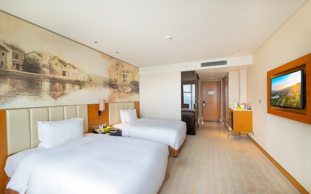 Junluxe Hotel Guangzhou Science City-Free Shuttle Bus Service to Guangzhou Canton Fair
