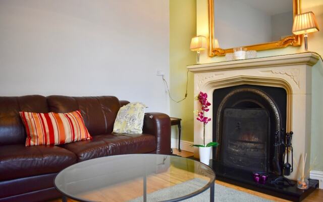 Traditional 4 Bedroom Home in Trendy Ranelagh