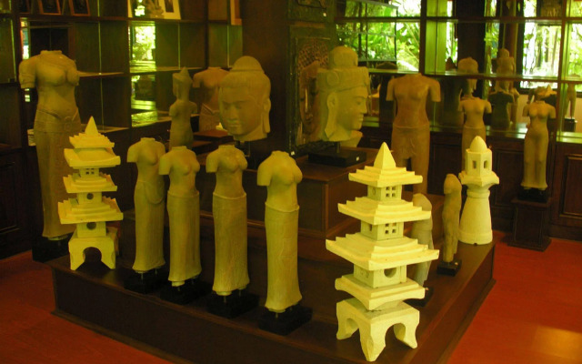 White House Beach Resort And Spa