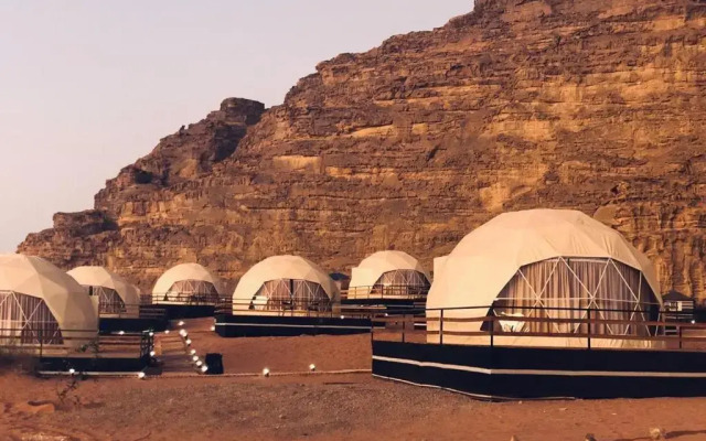 Sharah Luxury Camp