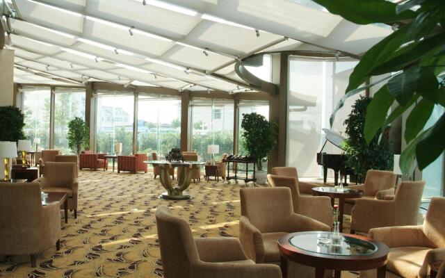 Donghu Lingang Hotel