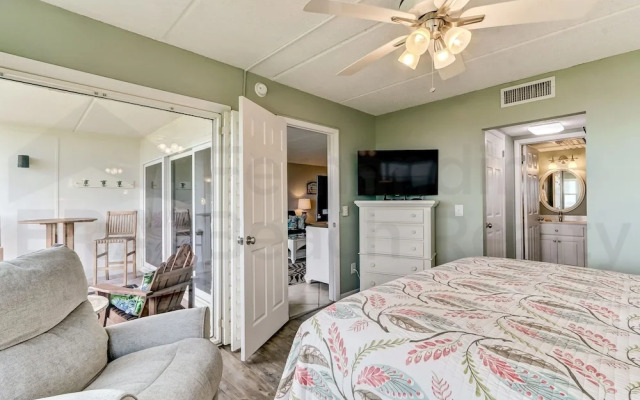 Amelia South Condo with Panoramic View of Ocean from Private Patio by RedAwning