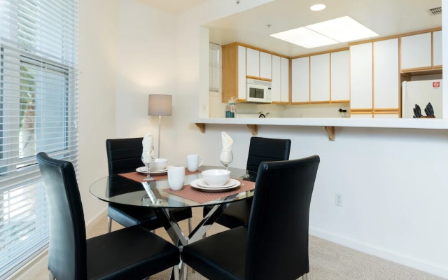 The Oaks by Bluebird Suites