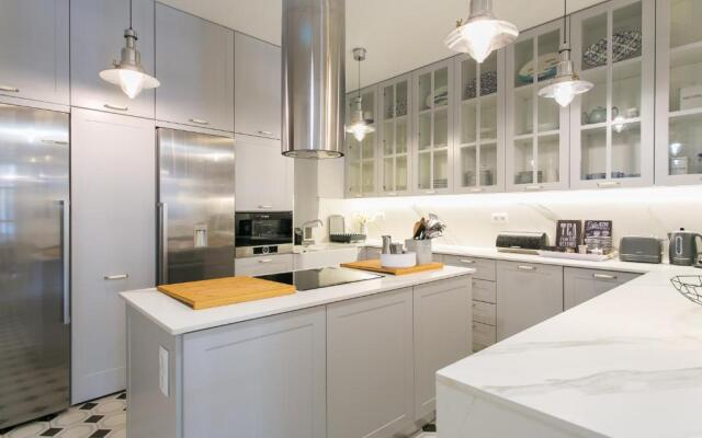 Chiado Deluxe Gem 4bdr Amazing apartment