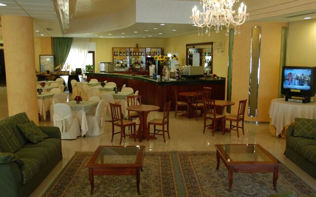Hotel Al 2000