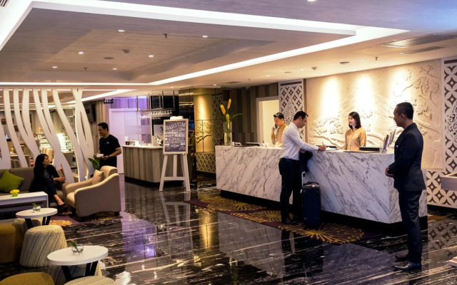 Platinum Adisucipto Hotel & Conference