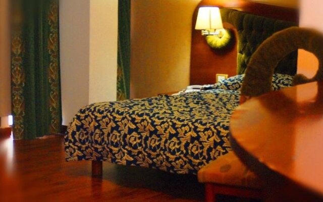 Legend Hotel