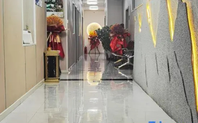 Yuzhong Senshu Business Hotel