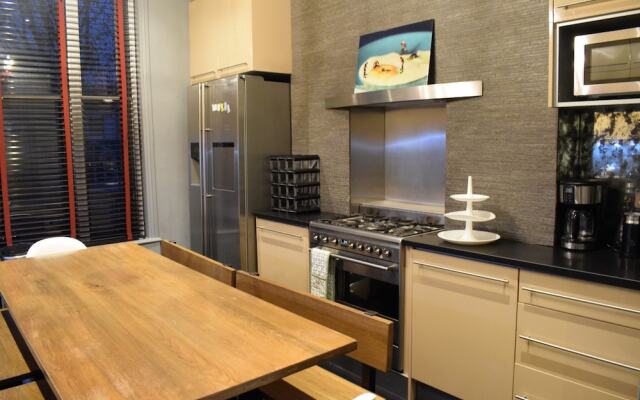 3 Bedroom Apartment in Kensington