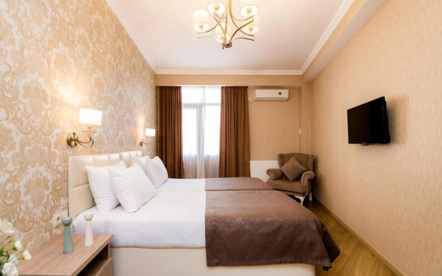 Dat Exx Apartments