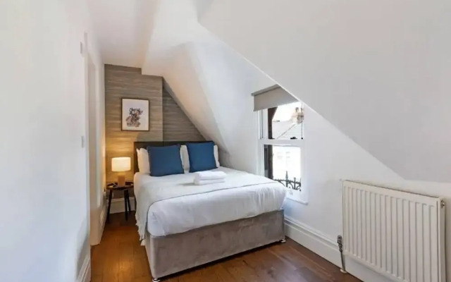 Host Apartments Kensington Quarters III