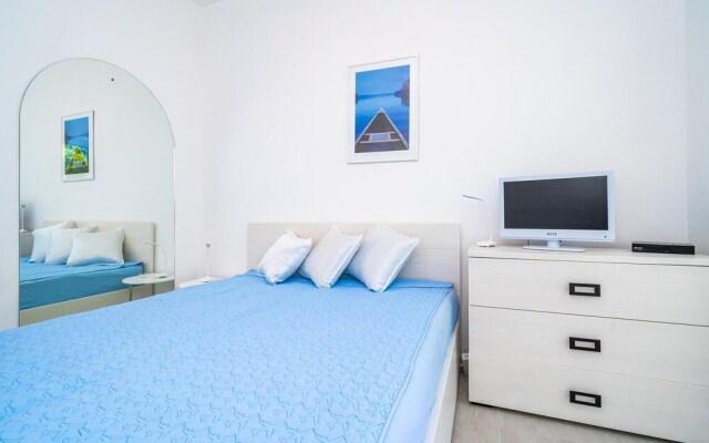 Beautiful Home in Stikovica With Wifi and 2 Bedrooms
