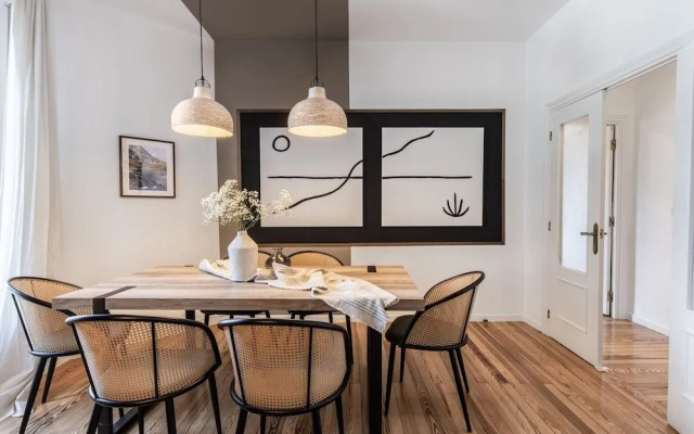 Lezat - 3 Bedrooms in R os Rosas