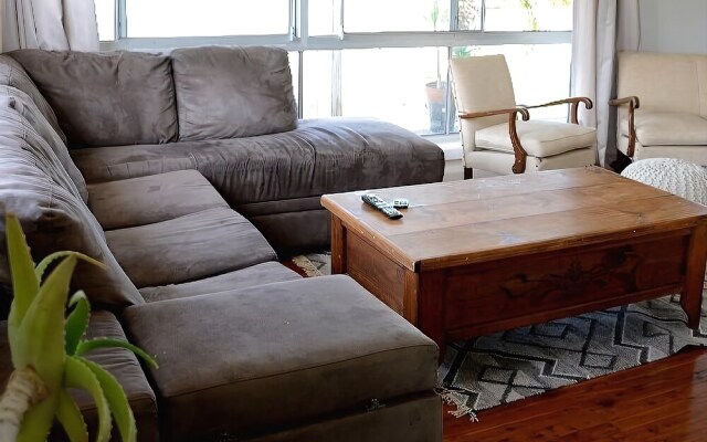 BreakAway Beach House