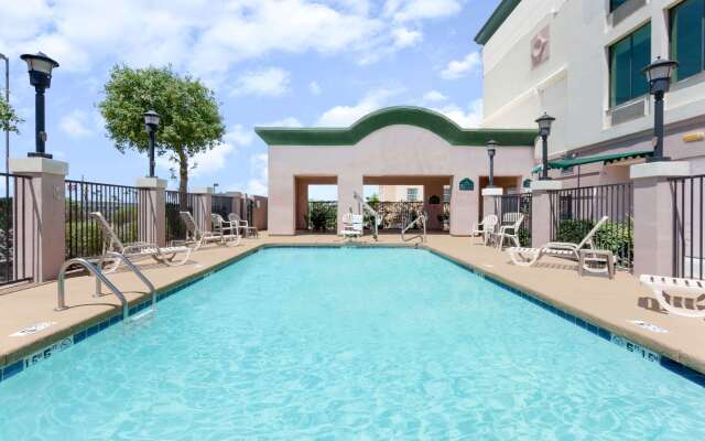 Wingate by Wyndham Yuma