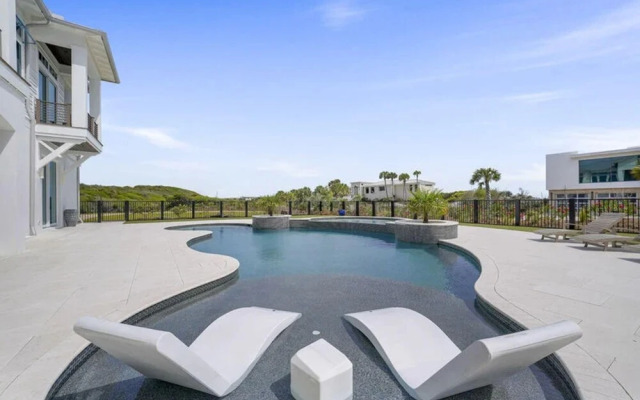 Bourbon Sea by Five Star Properties