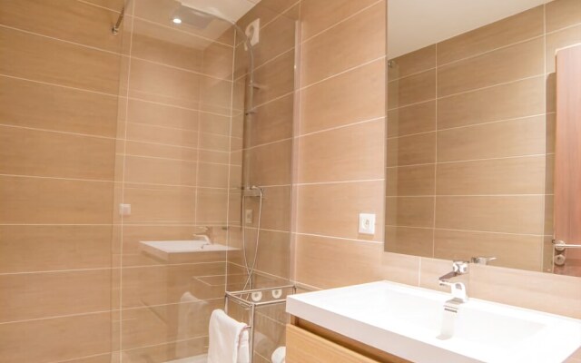 Albigny - T2 -luxe Contemporain - vue lac
