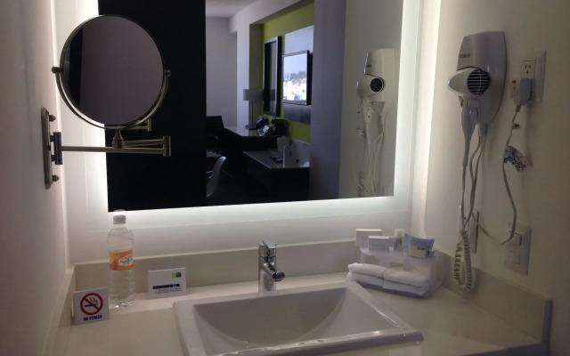 Holiday Inn Express Hotel And Suites Puebla Angelopolis
